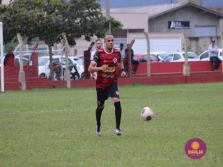 
<a style='margin-left: 5px;' class='btn btn-xs btn-social btn-facebook' href='https://www.facebook.com/sharer/sharer.php?u=https://www.boladovale.com.br/imgs/800-800-90/conteudo/fotos/1597/img8504.jpg' rel='popup' data-width='500' data-height='400'><i class='fa fa-facebook'></i>Compartilhar <span class='hidden-xs'>no Facebook</span>
</a> 
<a class='btn btn-default btn-xs' target='_blank' href='imgs/800-800-90/conteudo/fotos/1597/img8504.jpg'>
<span class='glyphicon glyphicon-cloud-download'></span> Salvar
</a> 
<span></span>