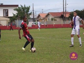 
<a style='margin-left: 5px;' class='btn btn-xs btn-social btn-facebook' href='https://www.facebook.com/sharer/sharer.php?u=https://www.boladovale.com.br/imgs/800-800-90/conteudo/fotos/1597/img8509.jpg' rel='popup' data-width='500' data-height='400'><i class='fa fa-facebook'></i>Compartilhar <span class='hidden-xs'>no Facebook</span>
</a> 
<a class='btn btn-default btn-xs' target='_blank' href='imgs/800-800-90/conteudo/fotos/1597/img8509.jpg'>
<span class='glyphicon glyphicon-cloud-download'></span> Salvar
</a> 
<span></span>