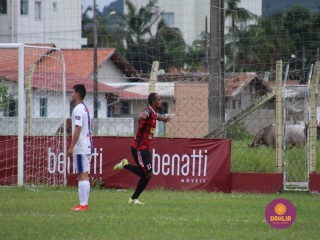 
<a style='margin-left: 5px;' class='btn btn-xs btn-social btn-facebook' href='https://www.facebook.com/sharer/sharer.php?u=https://www.boladovale.com.br/imgs/800-800-90/conteudo/fotos/1597/img8511.jpg' rel='popup' data-width='500' data-height='400'><i class='fa fa-facebook'></i>Compartilhar <span class='hidden-xs'>no Facebook</span>
</a> 
<a class='btn btn-default btn-xs' target='_blank' href='imgs/800-800-90/conteudo/fotos/1597/img8511.jpg'>
<span class='glyphicon glyphicon-cloud-download'></span> Salvar
</a> 
<span></span>