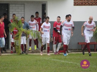 
<a style='margin-left: 5px;' class='btn btn-xs btn-social btn-facebook' href='https://www.facebook.com/sharer/sharer.php?u=https://www.boladovale.com.br/imgs/800-800-90/conteudo/fotos/1598/1-35.jpg' rel='popup' data-width='500' data-height='400'><i class='fa fa-facebook'></i>Compartilhar <span class='hidden-xs'>no Facebook</span>
</a> 
<a class='btn btn-default btn-xs' target='_blank' href='imgs/800-800-90/conteudo/fotos/1598/1-35.jpg'>
<span class='glyphicon glyphicon-cloud-download'></span> Salvar
</a> 
<span></span>