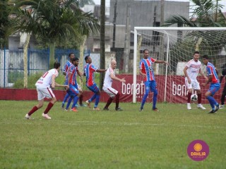 
<a style='margin-left: 5px;' class='btn btn-xs btn-social btn-facebook' href='https://www.facebook.com/sharer/sharer.php?u=https://www.boladovale.com.br/imgs/800-800-90/conteudo/fotos/1598/1-51.jpg' rel='popup' data-width='500' data-height='400'><i class='fa fa-facebook'></i>Compartilhar <span class='hidden-xs'>no Facebook</span>
</a> 
<a class='btn btn-default btn-xs' target='_blank' href='imgs/800-800-90/conteudo/fotos/1598/1-51.jpg'>
<span class='glyphicon glyphicon-cloud-download'></span> Salvar
</a> 
<span></span>