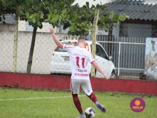 
<a style='margin-left: 5px;' class='btn btn-xs btn-social btn-facebook' href='https://www.facebook.com/sharer/sharer.php?u=https://www.boladovale.com.br/imgs/800-800-90/conteudo/fotos/1598/1-53.jpg' rel='popup' data-width='500' data-height='400'><i class='fa fa-facebook'></i>Compartilhar <span class='hidden-xs'>no Facebook</span>
</a> 
<a class='btn btn-default btn-xs' target='_blank' href='imgs/800-800-90/conteudo/fotos/1598/1-53.jpg'>
<span class='glyphicon glyphicon-cloud-download'></span> Salvar
</a> 
<span></span>