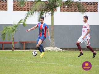 
<a style='margin-left: 5px;' class='btn btn-xs btn-social btn-facebook' href='https://www.facebook.com/sharer/sharer.php?u=https://www.boladovale.com.br/imgs/800-800-90/conteudo/fotos/1598/img0064.jpg' rel='popup' data-width='500' data-height='400'><i class='fa fa-facebook'></i>Compartilhar <span class='hidden-xs'>no Facebook</span>
</a> 
<a class='btn btn-default btn-xs' target='_blank' href='imgs/800-800-90/conteudo/fotos/1598/img0064.jpg'>
<span class='glyphicon glyphicon-cloud-download'></span> Salvar
</a> 
<span></span>