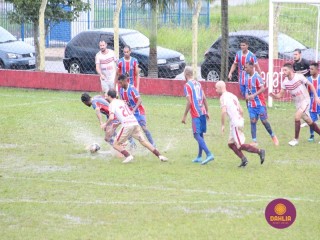 
<a style='margin-left: 5px;' class='btn btn-xs btn-social btn-facebook' href='https://www.facebook.com/sharer/sharer.php?u=https://www.boladovale.com.br/imgs/800-800-90/conteudo/fotos/1598/img0101.jpg' rel='popup' data-width='500' data-height='400'><i class='fa fa-facebook'></i>Compartilhar <span class='hidden-xs'>no Facebook</span>
</a> 
<a class='btn btn-default btn-xs' target='_blank' href='imgs/800-800-90/conteudo/fotos/1598/img0101.jpg'>
<span class='glyphicon glyphicon-cloud-download'></span> Salvar
</a> 
<span></span>