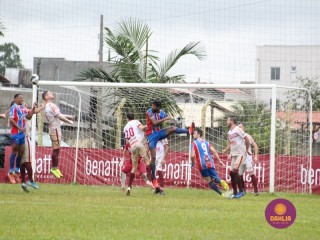 
<a style='margin-left: 5px;' class='btn btn-xs btn-social btn-facebook' href='https://www.facebook.com/sharer/sharer.php?u=https://www.boladovale.com.br/imgs/800-800-90/conteudo/fotos/1598/img0131.jpg' rel='popup' data-width='500' data-height='400'><i class='fa fa-facebook'></i>Compartilhar <span class='hidden-xs'>no Facebook</span>
</a> 
<a class='btn btn-default btn-xs' target='_blank' href='imgs/800-800-90/conteudo/fotos/1598/img0131.jpg'>
<span class='glyphicon glyphicon-cloud-download'></span> Salvar
</a> 
<span></span>