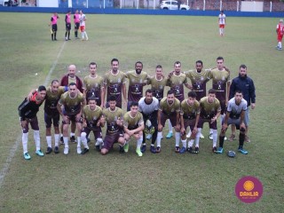 
<a style='margin-left: 5px;' class='btn btn-xs btn-social btn-facebook' href='https://www.facebook.com/sharer/sharer.php?u=https://www.boladovale.com.br/imgs/800-800-90/conteudo/fotos/1599/img8572.jpg' rel='popup' data-width='500' data-height='400'><i class='fa fa-facebook'></i>Compartilhar <span class='hidden-xs'>no Facebook</span>
</a> 
<a class='btn btn-default btn-xs' target='_blank' href='imgs/800-800-90/conteudo/fotos/1599/img8572.jpg'>
<span class='glyphicon glyphicon-cloud-download'></span> Salvar
</a> 
<span></span>