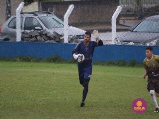 
<a style='margin-left: 5px;' class='btn btn-xs btn-social btn-facebook' href='https://www.facebook.com/sharer/sharer.php?u=https://www.boladovale.com.br/imgs/800-800-90/conteudo/fotos/1599/img8607.jpg' rel='popup' data-width='500' data-height='400'><i class='fa fa-facebook'></i>Compartilhar <span class='hidden-xs'>no Facebook</span>
</a> 
<a class='btn btn-default btn-xs' target='_blank' href='imgs/800-800-90/conteudo/fotos/1599/img8607.jpg'>
<span class='glyphicon glyphicon-cloud-download'></span> Salvar
</a> 
<span></span>