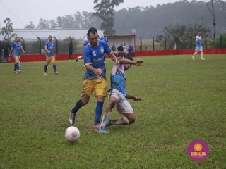 
<a style='margin-left: 5px;' class='btn btn-xs btn-social btn-facebook' href='https://www.facebook.com/sharer/sharer.php?u=https://www.boladovale.com.br/imgs/800-800-90/conteudo/fotos/1600/img8713.jpg' rel='popup' data-width='500' data-height='400'><i class='fa fa-facebook'></i>Compartilhar <span class='hidden-xs'>no Facebook</span>
</a> 
<a class='btn btn-default btn-xs' target='_blank' href='imgs/800-800-90/conteudo/fotos/1600/img8713.jpg'>
<span class='glyphicon glyphicon-cloud-download'></span> Salvar
</a> 
<span></span>