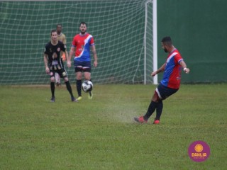 
<a style='margin-left: 5px;' class='btn btn-xs btn-social btn-facebook' href='https://www.facebook.com/sharer/sharer.php?u=https://www.boladovale.com.br/imgs/800-800-90/conteudo/fotos/1601/img8769.jpg' rel='popup' data-width='500' data-height='400'><i class='fa fa-facebook'></i>Compartilhar <span class='hidden-xs'>no Facebook</span>
</a> 
<a class='btn btn-default btn-xs' target='_blank' href='imgs/800-800-90/conteudo/fotos/1601/img8769.jpg'>
<span class='glyphicon glyphicon-cloud-download'></span> Salvar
</a> 
<span></span>