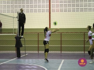 
<a style='margin-left: 5px;' class='btn btn-xs btn-social btn-facebook' href='https://www.facebook.com/sharer/sharer.php?u=https://www.boladovale.com.br/imgs/800-800-90/conteudo/fotos/1602/img8938.jpg' rel='popup' data-width='500' data-height='400'><i class='fa fa-facebook'></i>Compartilhar <span class='hidden-xs'>no Facebook</span>
</a> 
<a class='btn btn-default btn-xs' target='_blank' href='imgs/800-800-90/conteudo/fotos/1602/img8938.jpg'>
<span class='glyphicon glyphicon-cloud-download'></span> Salvar
</a> 
<span></span>