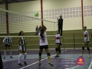 
<a style='margin-left: 5px;' class='btn btn-xs btn-social btn-facebook' href='https://www.facebook.com/sharer/sharer.php?u=https://www.boladovale.com.br/imgs/800-800-90/conteudo/fotos/1602/img8942.jpg' rel='popup' data-width='500' data-height='400'><i class='fa fa-facebook'></i>Compartilhar <span class='hidden-xs'>no Facebook</span>
</a> 
<a class='btn btn-default btn-xs' target='_blank' href='imgs/800-800-90/conteudo/fotos/1602/img8942.jpg'>
<span class='glyphicon glyphicon-cloud-download'></span> Salvar
</a> 
<span></span>