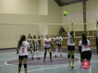 
<a style='margin-left: 5px;' class='btn btn-xs btn-social btn-facebook' href='https://www.facebook.com/sharer/sharer.php?u=https://www.boladovale.com.br/imgs/800-800-90/conteudo/fotos/1602/img8955.jpg' rel='popup' data-width='500' data-height='400'><i class='fa fa-facebook'></i>Compartilhar <span class='hidden-xs'>no Facebook</span>
</a> 
<a class='btn btn-default btn-xs' target='_blank' href='imgs/800-800-90/conteudo/fotos/1602/img8955.jpg'>
<span class='glyphicon glyphicon-cloud-download'></span> Salvar
</a> 
<span></span>