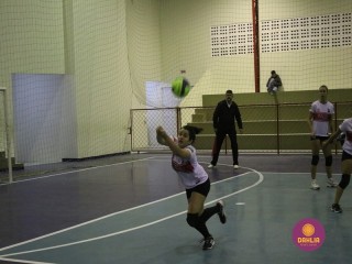 
<a style='margin-left: 5px;' class='btn btn-xs btn-social btn-facebook' href='https://www.facebook.com/sharer/sharer.php?u=https://www.boladovale.com.br/imgs/800-800-90/conteudo/fotos/1602/img8989.jpg' rel='popup' data-width='500' data-height='400'><i class='fa fa-facebook'></i>Compartilhar <span class='hidden-xs'>no Facebook</span>
</a> 
<a class='btn btn-default btn-xs' target='_blank' href='imgs/800-800-90/conteudo/fotos/1602/img8989.jpg'>
<span class='glyphicon glyphicon-cloud-download'></span> Salvar
</a> 
<span></span>