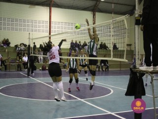 
<a style='margin-left: 5px;' class='btn btn-xs btn-social btn-facebook' href='https://www.facebook.com/sharer/sharer.php?u=https://www.boladovale.com.br/imgs/800-800-90/conteudo/fotos/1602/img9009.jpg' rel='popup' data-width='500' data-height='400'><i class='fa fa-facebook'></i>Compartilhar <span class='hidden-xs'>no Facebook</span>
</a> 
<a class='btn btn-default btn-xs' target='_blank' href='imgs/800-800-90/conteudo/fotos/1602/img9009.jpg'>
<span class='glyphicon glyphicon-cloud-download'></span> Salvar
</a> 
<span></span>