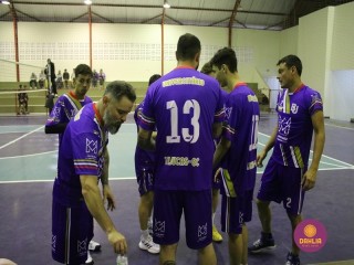 
<a style='margin-left: 5px;' class='btn btn-xs btn-social btn-facebook' href='https://www.facebook.com/sharer/sharer.php?u=https://www.boladovale.com.br/imgs/800-800-90/conteudo/fotos/1602/img9209.jpg' rel='popup' data-width='500' data-height='400'><i class='fa fa-facebook'></i>Compartilhar <span class='hidden-xs'>no Facebook</span>
</a> 
<a class='btn btn-default btn-xs' target='_blank' href='imgs/800-800-90/conteudo/fotos/1602/img9209.jpg'>
<span class='glyphicon glyphicon-cloud-download'></span> Salvar
</a> 
<span></span>