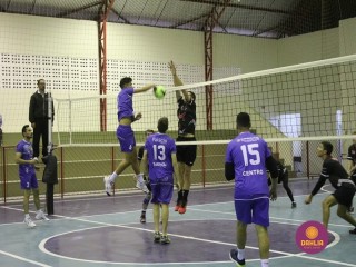 
<a style='margin-left: 5px;' class='btn btn-xs btn-social btn-facebook' href='https://www.facebook.com/sharer/sharer.php?u=https://www.boladovale.com.br/imgs/800-800-90/conteudo/fotos/1602/img9258.jpg' rel='popup' data-width='500' data-height='400'><i class='fa fa-facebook'></i>Compartilhar <span class='hidden-xs'>no Facebook</span>
</a> 
<a class='btn btn-default btn-xs' target='_blank' href='imgs/800-800-90/conteudo/fotos/1602/img9258.jpg'>
<span class='glyphicon glyphicon-cloud-download'></span> Salvar
</a> 
<span></span>