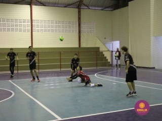 
<a style='margin-left: 5px;' class='btn btn-xs btn-social btn-facebook' href='https://www.facebook.com/sharer/sharer.php?u=https://www.boladovale.com.br/imgs/800-800-90/conteudo/fotos/1602/img9269.jpg' rel='popup' data-width='500' data-height='400'><i class='fa fa-facebook'></i>Compartilhar <span class='hidden-xs'>no Facebook</span>
</a> 
<a class='btn btn-default btn-xs' target='_blank' href='imgs/800-800-90/conteudo/fotos/1602/img9269.jpg'>
<span class='glyphicon glyphicon-cloud-download'></span> Salvar
</a> 
<span></span>