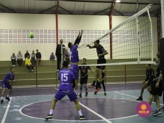 
<a style='margin-left: 5px;' class='btn btn-xs btn-social btn-facebook' href='https://www.facebook.com/sharer/sharer.php?u=https://www.boladovale.com.br/imgs/800-800-90/conteudo/fotos/1602/img9285.jpg' rel='popup' data-width='500' data-height='400'><i class='fa fa-facebook'></i>Compartilhar <span class='hidden-xs'>no Facebook</span>
</a> 
<a class='btn btn-default btn-xs' target='_blank' href='imgs/800-800-90/conteudo/fotos/1602/img9285.jpg'>
<span class='glyphicon glyphicon-cloud-download'></span> Salvar
</a> 
<span></span>