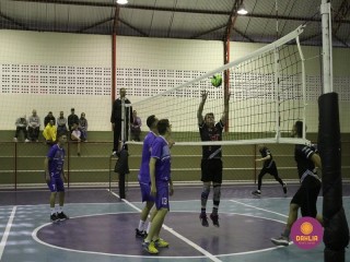 
<a style='margin-left: 5px;' class='btn btn-xs btn-social btn-facebook' href='https://www.facebook.com/sharer/sharer.php?u=https://www.boladovale.com.br/imgs/800-800-90/conteudo/fotos/1602/img9297.jpg' rel='popup' data-width='500' data-height='400'><i class='fa fa-facebook'></i>Compartilhar <span class='hidden-xs'>no Facebook</span>
</a> 
<a class='btn btn-default btn-xs' target='_blank' href='imgs/800-800-90/conteudo/fotos/1602/img9297.jpg'>
<span class='glyphicon glyphicon-cloud-download'></span> Salvar
</a> 
<span></span>