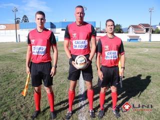 
<a style='margin-left: 5px;' class='btn btn-xs btn-social btn-facebook' href='https://www.facebook.com/sharer/sharer.php?u=https://www.boladovale.com.br/imgs/800-800-90/conteudo/fotos/1603/img9330.jpg' rel='popup' data-width='500' data-height='400'><i class='fa fa-facebook'></i>Compartilhar <span class='hidden-xs'>no Facebook</span>
</a> 
<a class='btn btn-default btn-xs' target='_blank' href='imgs/800-800-90/conteudo/fotos/1603/img9330.jpg'>
<span class='glyphicon glyphicon-cloud-download'></span> Salvar
</a> 
<span></span>