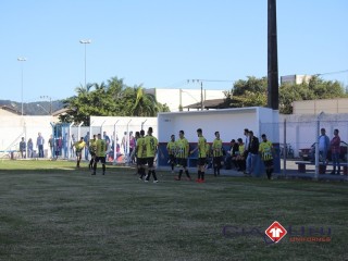
<a style='margin-left: 5px;' class='btn btn-xs btn-social btn-facebook' href='https://www.facebook.com/sharer/sharer.php?u=https://www.boladovale.com.br/imgs/800-800-90/conteudo/fotos/1603/img9341.jpg' rel='popup' data-width='500' data-height='400'><i class='fa fa-facebook'></i>Compartilhar <span class='hidden-xs'>no Facebook</span>
</a> 
<a class='btn btn-default btn-xs' target='_blank' href='imgs/800-800-90/conteudo/fotos/1603/img9341.jpg'>
<span class='glyphicon glyphicon-cloud-download'></span> Salvar
</a> 
<span></span>