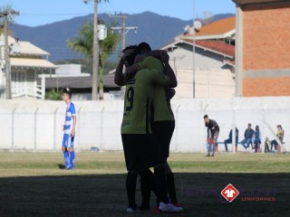 
<a style='margin-left: 5px;' class='btn btn-xs btn-social btn-facebook' href='https://www.facebook.com/sharer/sharer.php?u=https://www.boladovale.com.br/imgs/800-800-90/conteudo/fotos/1603/img9441.jpg' rel='popup' data-width='500' data-height='400'><i class='fa fa-facebook'></i>Compartilhar <span class='hidden-xs'>no Facebook</span>
</a> 
<a class='btn btn-default btn-xs' target='_blank' href='imgs/800-800-90/conteudo/fotos/1603/img9441.jpg'>
<span class='glyphicon glyphicon-cloud-download'></span> Salvar
</a> 
<span></span>