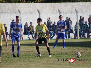 
<a style='margin-left: 5px;' class='btn btn-xs btn-social btn-facebook' href='https://www.facebook.com/sharer/sharer.php?u=https://www.boladovale.com.br/imgs/800-800-90/conteudo/fotos/1603/img9538.jpg' rel='popup' data-width='500' data-height='400'><i class='fa fa-facebook'></i>Compartilhar <span class='hidden-xs'>no Facebook</span>
</a> 
<a class='btn btn-default btn-xs' target='_blank' href='imgs/800-800-90/conteudo/fotos/1603/img9538.jpg'>
<span class='glyphicon glyphicon-cloud-download'></span> Salvar
</a> 
<span></span>