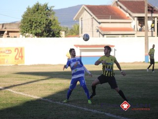 
<a style='margin-left: 5px;' class='btn btn-xs btn-social btn-facebook' href='https://www.facebook.com/sharer/sharer.php?u=https://www.boladovale.com.br/imgs/800-800-90/conteudo/fotos/1603/img9581.jpg' rel='popup' data-width='500' data-height='400'><i class='fa fa-facebook'></i>Compartilhar <span class='hidden-xs'>no Facebook</span>
</a> 
<a class='btn btn-default btn-xs' target='_blank' href='imgs/800-800-90/conteudo/fotos/1603/img9581.jpg'>
<span class='glyphicon glyphicon-cloud-download'></span> Salvar
</a> 
<span></span>