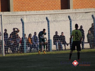 
<a style='margin-left: 5px;' class='btn btn-xs btn-social btn-facebook' href='https://www.facebook.com/sharer/sharer.php?u=https://www.boladovale.com.br/imgs/800-800-90/conteudo/fotos/1603/img9674.jpg' rel='popup' data-width='500' data-height='400'><i class='fa fa-facebook'></i>Compartilhar <span class='hidden-xs'>no Facebook</span>
</a> 
<a class='btn btn-default btn-xs' target='_blank' href='imgs/800-800-90/conteudo/fotos/1603/img9674.jpg'>
<span class='glyphicon glyphicon-cloud-download'></span> Salvar
</a> 
<span></span>