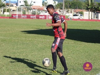 
<a style='margin-left: 5px;' class='btn btn-xs btn-social btn-facebook' href='https://www.facebook.com/sharer/sharer.php?u=https://www.boladovale.com.br/imgs/800-800-90/conteudo/fotos/1604/img0241.jpg' rel='popup' data-width='500' data-height='400'><i class='fa fa-facebook'></i>Compartilhar <span class='hidden-xs'>no Facebook</span>
</a> 
<a class='btn btn-default btn-xs' target='_blank' href='imgs/800-800-90/conteudo/fotos/1604/img0241.jpg'>
<span class='glyphicon glyphicon-cloud-download'></span> Salvar
</a> 
<span></span>