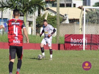 
<a style='margin-left: 5px;' class='btn btn-xs btn-social btn-facebook' href='https://www.facebook.com/sharer/sharer.php?u=https://www.boladovale.com.br/imgs/800-800-90/conteudo/fotos/1604/img0242.jpg' rel='popup' data-width='500' data-height='400'><i class='fa fa-facebook'></i>Compartilhar <span class='hidden-xs'>no Facebook</span>
</a> 
<a class='btn btn-default btn-xs' target='_blank' href='imgs/800-800-90/conteudo/fotos/1604/img0242.jpg'>
<span class='glyphicon glyphicon-cloud-download'></span> Salvar
</a> 
<span></span>