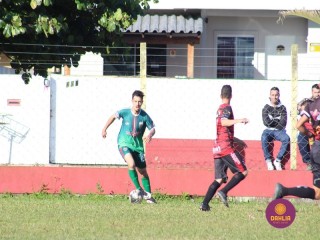 
<a style='margin-left: 5px;' class='btn btn-xs btn-social btn-facebook' href='https://www.facebook.com/sharer/sharer.php?u=https://www.boladovale.com.br/imgs/800-800-90/conteudo/fotos/1604/img0252.jpg' rel='popup' data-width='500' data-height='400'><i class='fa fa-facebook'></i>Compartilhar <span class='hidden-xs'>no Facebook</span>
</a> 
<a class='btn btn-default btn-xs' target='_blank' href='imgs/800-800-90/conteudo/fotos/1604/img0252.jpg'>
<span class='glyphicon glyphicon-cloud-download'></span> Salvar
</a> 
<span></span>
