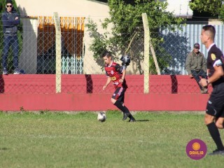 
<a style='margin-left: 5px;' class='btn btn-xs btn-social btn-facebook' href='https://www.facebook.com/sharer/sharer.php?u=https://www.boladovale.com.br/imgs/800-800-90/conteudo/fotos/1604/img0254.jpg' rel='popup' data-width='500' data-height='400'><i class='fa fa-facebook'></i>Compartilhar <span class='hidden-xs'>no Facebook</span>
</a> 
<a class='btn btn-default btn-xs' target='_blank' href='imgs/800-800-90/conteudo/fotos/1604/img0254.jpg'>
<span class='glyphicon glyphicon-cloud-download'></span> Salvar
</a> 
<span></span>