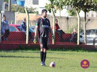 
<a style='margin-left: 5px;' class='btn btn-xs btn-social btn-facebook' href='https://www.facebook.com/sharer/sharer.php?u=https://www.boladovale.com.br/imgs/800-800-90/conteudo/fotos/1604/img0271.jpg' rel='popup' data-width='500' data-height='400'><i class='fa fa-facebook'></i>Compartilhar <span class='hidden-xs'>no Facebook</span>
</a> 
<a class='btn btn-default btn-xs' target='_blank' href='imgs/800-800-90/conteudo/fotos/1604/img0271.jpg'>
<span class='glyphicon glyphicon-cloud-download'></span> Salvar
</a> 
<span></span>