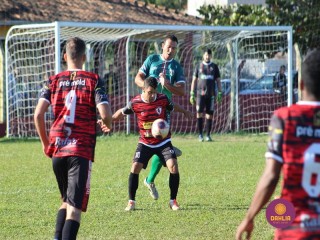 
<a style='margin-left: 5px;' class='btn btn-xs btn-social btn-facebook' href='https://www.facebook.com/sharer/sharer.php?u=https://www.boladovale.com.br/imgs/800-800-90/conteudo/fotos/1604/img0278.jpg' rel='popup' data-width='500' data-height='400'><i class='fa fa-facebook'></i>Compartilhar <span class='hidden-xs'>no Facebook</span>
</a> 
<a class='btn btn-default btn-xs' target='_blank' href='imgs/800-800-90/conteudo/fotos/1604/img0278.jpg'>
<span class='glyphicon glyphicon-cloud-download'></span> Salvar
</a> 
<span></span>