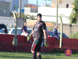 
<a style='margin-left: 5px;' class='btn btn-xs btn-social btn-facebook' href='https://www.facebook.com/sharer/sharer.php?u=https://www.boladovale.com.br/imgs/800-800-90/conteudo/fotos/1604/img0285.jpg' rel='popup' data-width='500' data-height='400'><i class='fa fa-facebook'></i>Compartilhar <span class='hidden-xs'>no Facebook</span>
</a> 
<a class='btn btn-default btn-xs' target='_blank' href='imgs/800-800-90/conteudo/fotos/1604/img0285.jpg'>
<span class='glyphicon glyphicon-cloud-download'></span> Salvar
</a> 
<span></span>