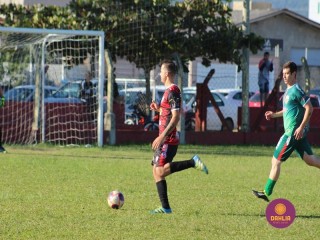 
<a style='margin-left: 5px;' class='btn btn-xs btn-social btn-facebook' href='https://www.facebook.com/sharer/sharer.php?u=https://www.boladovale.com.br/imgs/800-800-90/conteudo/fotos/1604/img0291.jpg' rel='popup' data-width='500' data-height='400'><i class='fa fa-facebook'></i>Compartilhar <span class='hidden-xs'>no Facebook</span>
</a> 
<a class='btn btn-default btn-xs' target='_blank' href='imgs/800-800-90/conteudo/fotos/1604/img0291.jpg'>
<span class='glyphicon glyphicon-cloud-download'></span> Salvar
</a> 
<span></span>