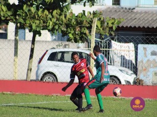 
<a style='margin-left: 5px;' class='btn btn-xs btn-social btn-facebook' href='https://www.facebook.com/sharer/sharer.php?u=https://www.boladovale.com.br/imgs/800-800-90/conteudo/fotos/1604/img0299.jpg' rel='popup' data-width='500' data-height='400'><i class='fa fa-facebook'></i>Compartilhar <span class='hidden-xs'>no Facebook</span>
</a> 
<a class='btn btn-default btn-xs' target='_blank' href='imgs/800-800-90/conteudo/fotos/1604/img0299.jpg'>
<span class='glyphicon glyphicon-cloud-download'></span> Salvar
</a> 
<span></span>