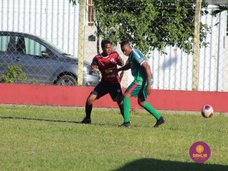 
<a style='margin-left: 5px;' class='btn btn-xs btn-social btn-facebook' href='https://www.facebook.com/sharer/sharer.php?u=https://www.boladovale.com.br/imgs/800-800-90/conteudo/fotos/1604/img0300.jpg' rel='popup' data-width='500' data-height='400'><i class='fa fa-facebook'></i>Compartilhar <span class='hidden-xs'>no Facebook</span>
</a> 
<a class='btn btn-default btn-xs' target='_blank' href='imgs/800-800-90/conteudo/fotos/1604/img0300.jpg'>
<span class='glyphicon glyphicon-cloud-download'></span> Salvar
</a> 
<span></span>