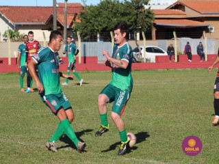 
<a style='margin-left: 5px;' class='btn btn-xs btn-social btn-facebook' href='https://www.facebook.com/sharer/sharer.php?u=https://www.boladovale.com.br/imgs/800-800-90/conteudo/fotos/1604/img0301.jpg' rel='popup' data-width='500' data-height='400'><i class='fa fa-facebook'></i>Compartilhar <span class='hidden-xs'>no Facebook</span>
</a> 
<a class='btn btn-default btn-xs' target='_blank' href='imgs/800-800-90/conteudo/fotos/1604/img0301.jpg'>
<span class='glyphicon glyphicon-cloud-download'></span> Salvar
</a> 
<span></span>