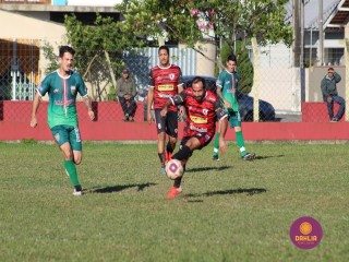 
<a style='margin-left: 5px;' class='btn btn-xs btn-social btn-facebook' href='https://www.facebook.com/sharer/sharer.php?u=https://www.boladovale.com.br/imgs/800-800-90/conteudo/fotos/1604/img0308.jpg' rel='popup' data-width='500' data-height='400'><i class='fa fa-facebook'></i>Compartilhar <span class='hidden-xs'>no Facebook</span>
</a> 
<a class='btn btn-default btn-xs' target='_blank' href='imgs/800-800-90/conteudo/fotos/1604/img0308.jpg'>
<span class='glyphicon glyphicon-cloud-download'></span> Salvar
</a> 
<span></span>