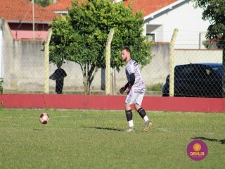 
<a style='margin-left: 5px;' class='btn btn-xs btn-social btn-facebook' href='https://www.facebook.com/sharer/sharer.php?u=https://www.boladovale.com.br/imgs/800-800-90/conteudo/fotos/1604/img0313.jpg' rel='popup' data-width='500' data-height='400'><i class='fa fa-facebook'></i>Compartilhar <span class='hidden-xs'>no Facebook</span>
</a> 
<a class='btn btn-default btn-xs' target='_blank' href='imgs/800-800-90/conteudo/fotos/1604/img0313.jpg'>
<span class='glyphicon glyphicon-cloud-download'></span> Salvar
</a> 
<span></span>