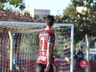 
<a style='margin-left: 5px;' class='btn btn-xs btn-social btn-facebook' href='https://www.facebook.com/sharer/sharer.php?u=https://www.boladovale.com.br/imgs/800-800-90/conteudo/fotos/1604/img0326.jpg' rel='popup' data-width='500' data-height='400'><i class='fa fa-facebook'></i>Compartilhar <span class='hidden-xs'>no Facebook</span>
</a> 
<a class='btn btn-default btn-xs' target='_blank' href='imgs/800-800-90/conteudo/fotos/1604/img0326.jpg'>
<span class='glyphicon glyphicon-cloud-download'></span> Salvar
</a> 
<span></span>