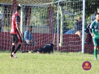 
<a style='margin-left: 5px;' class='btn btn-xs btn-social btn-facebook' href='https://www.facebook.com/sharer/sharer.php?u=https://www.boladovale.com.br/imgs/800-800-90/conteudo/fotos/1604/img0328.jpg' rel='popup' data-width='500' data-height='400'><i class='fa fa-facebook'></i>Compartilhar <span class='hidden-xs'>no Facebook</span>
</a> 
<a class='btn btn-default btn-xs' target='_blank' href='imgs/800-800-90/conteudo/fotos/1604/img0328.jpg'>
<span class='glyphicon glyphicon-cloud-download'></span> Salvar
</a> 
<span></span>