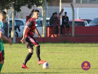 
<a style='margin-left: 5px;' class='btn btn-xs btn-social btn-facebook' href='https://www.facebook.com/sharer/sharer.php?u=https://www.boladovale.com.br/imgs/800-800-90/conteudo/fotos/1604/img0334.jpg' rel='popup' data-width='500' data-height='400'><i class='fa fa-facebook'></i>Compartilhar <span class='hidden-xs'>no Facebook</span>
</a> 
<a class='btn btn-default btn-xs' target='_blank' href='imgs/800-800-90/conteudo/fotos/1604/img0334.jpg'>
<span class='glyphicon glyphicon-cloud-download'></span> Salvar
</a> 
<span></span>