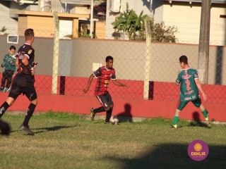 
<a style='margin-left: 5px;' class='btn btn-xs btn-social btn-facebook' href='https://www.facebook.com/sharer/sharer.php?u=https://www.boladovale.com.br/imgs/800-800-90/conteudo/fotos/1604/img0362.jpg' rel='popup' data-width='500' data-height='400'><i class='fa fa-facebook'></i>Compartilhar <span class='hidden-xs'>no Facebook</span>
</a> 
<a class='btn btn-default btn-xs' target='_blank' href='imgs/800-800-90/conteudo/fotos/1604/img0362.jpg'>
<span class='glyphicon glyphicon-cloud-download'></span> Salvar
</a> 
<span></span>