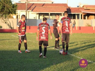 
<a style='margin-left: 5px;' class='btn btn-xs btn-social btn-facebook' href='https://www.facebook.com/sharer/sharer.php?u=https://www.boladovale.com.br/imgs/800-800-90/conteudo/fotos/1604/img0396.jpg' rel='popup' data-width='500' data-height='400'><i class='fa fa-facebook'></i>Compartilhar <span class='hidden-xs'>no Facebook</span>
</a> 
<a class='btn btn-default btn-xs' target='_blank' href='imgs/800-800-90/conteudo/fotos/1604/img0396.jpg'>
<span class='glyphicon glyphicon-cloud-download'></span> Salvar
</a> 
<span></span>