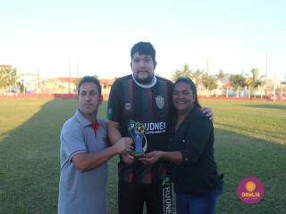 
<a style='margin-left: 5px;' class='btn btn-xs btn-social btn-facebook' href='https://www.facebook.com/sharer/sharer.php?u=https://www.boladovale.com.br/imgs/800-800-90/conteudo/fotos/1604/img0404.jpg' rel='popup' data-width='500' data-height='400'><i class='fa fa-facebook'></i>Compartilhar <span class='hidden-xs'>no Facebook</span>
</a> 
<a class='btn btn-default btn-xs' target='_blank' href='imgs/800-800-90/conteudo/fotos/1604/img0404.jpg'>
<span class='glyphicon glyphicon-cloud-download'></span> Salvar
</a> 
<span></span>