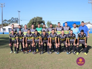 
<a style='margin-left: 5px;' class='btn btn-xs btn-social btn-facebook' href='https://www.facebook.com/sharer/sharer.php?u=https://www.boladovale.com.br/imgs/800-800-90/conteudo/fotos/1605/img9792.jpg' rel='popup' data-width='500' data-height='400'><i class='fa fa-facebook'></i>Compartilhar <span class='hidden-xs'>no Facebook</span>
</a> 
<a class='btn btn-default btn-xs' target='_blank' href='imgs/800-800-90/conteudo/fotos/1605/img9792.jpg'>
<span class='glyphicon glyphicon-cloud-download'></span> Salvar
</a> 
<span></span>