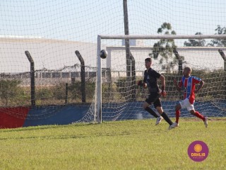 
<a style='margin-left: 5px;' class='btn btn-xs btn-social btn-facebook' href='https://www.facebook.com/sharer/sharer.php?u=https://www.boladovale.com.br/imgs/800-800-90/conteudo/fotos/1607/img9951.jpg' rel='popup' data-width='500' data-height='400'><i class='fa fa-facebook'></i>Compartilhar <span class='hidden-xs'>no Facebook</span>
</a> 
<a class='btn btn-default btn-xs' target='_blank' href='imgs/800-800-90/conteudo/fotos/1607/img9951.jpg'>
<span class='glyphicon glyphicon-cloud-download'></span> Salvar
</a> 
<span></span>